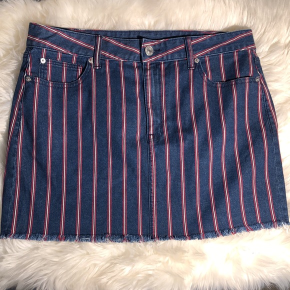 NWOT American Eagle Super stretch hi-rise mini - Picture 2 of 8